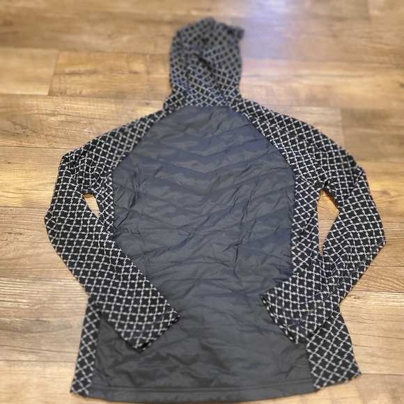 Smartwool women's puffer jacket with fabric sleeves size large - Picture 6 of 8